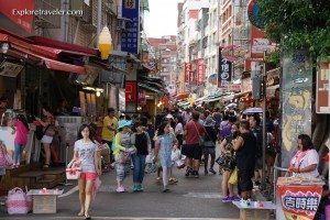 Danshui Old Street Taiwan specializes in Taiwanese snacks and shopping so good