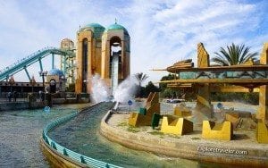 Perjalanan ke Atlantis, kesenangan kecepatan tinggi basah di SeaWorld di San Diego California USA