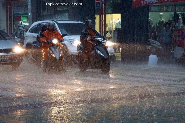 A rainy night in Keelung Taiwan