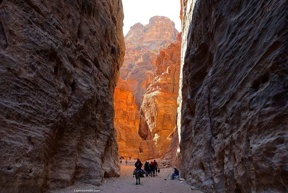 Reisen Sie in der Zeit zurück nach Petra