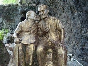 Bashian Caves Taiwan The children are coming to see us