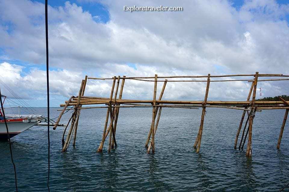 Pangingisda Sa Pilipinas - Jembatan di atas badan air - Malapascua