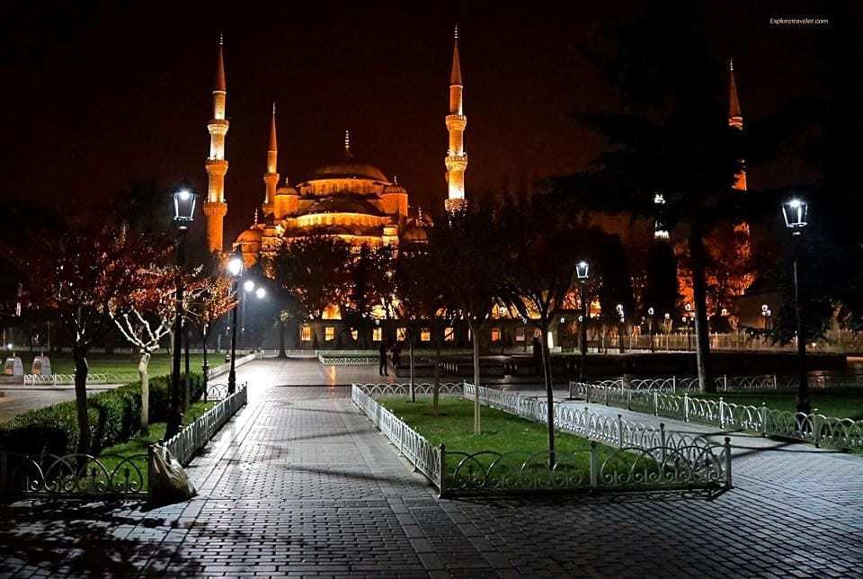 صور استكشاف تركيا اسطنبول - مدينة في الليل - المسجد الأزرق