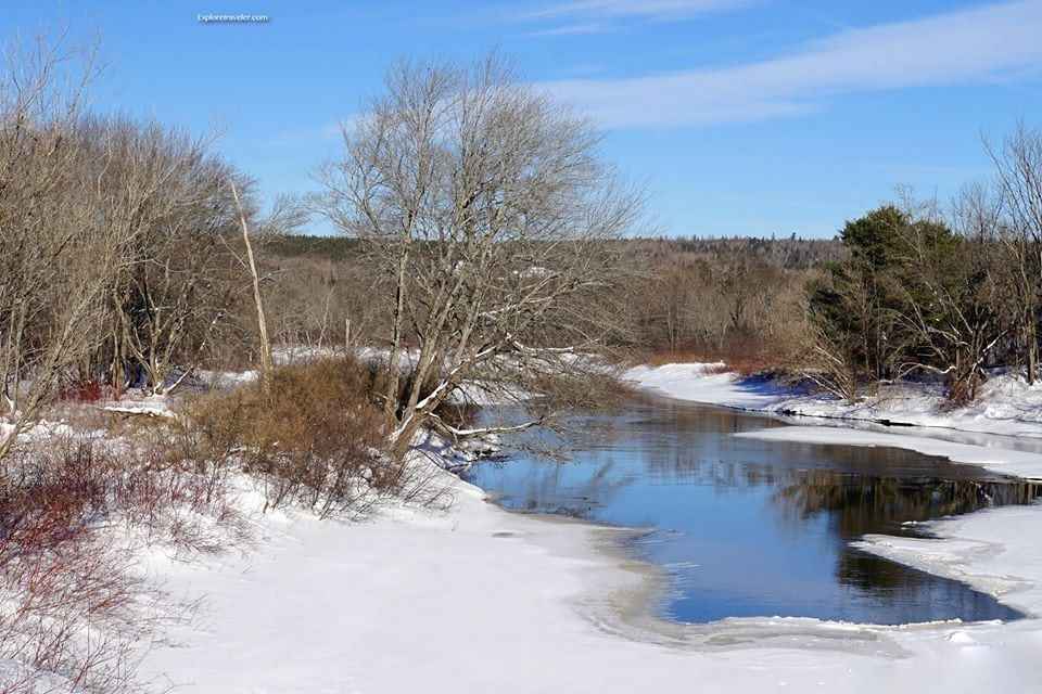 Un pays des merveilles d'hiver dans le nord du Maine USA2