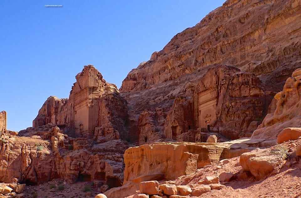 ExploreTraveler تقدم استكشاف الأردن من خلال جولة بالصور ودليل 13