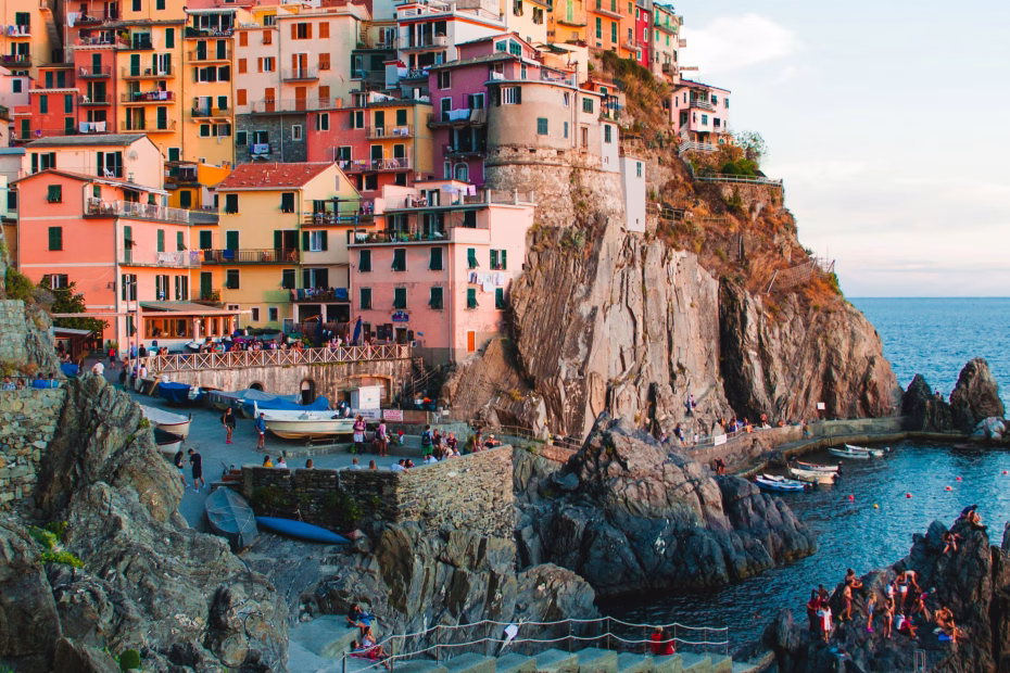 Navigating The Digital Nomad Visa Process - ExploreTraveler - ExploreTraveler 7 Hero image